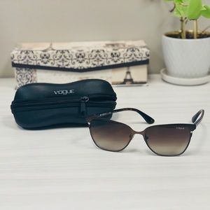 Vogue Sunglasses 🕶